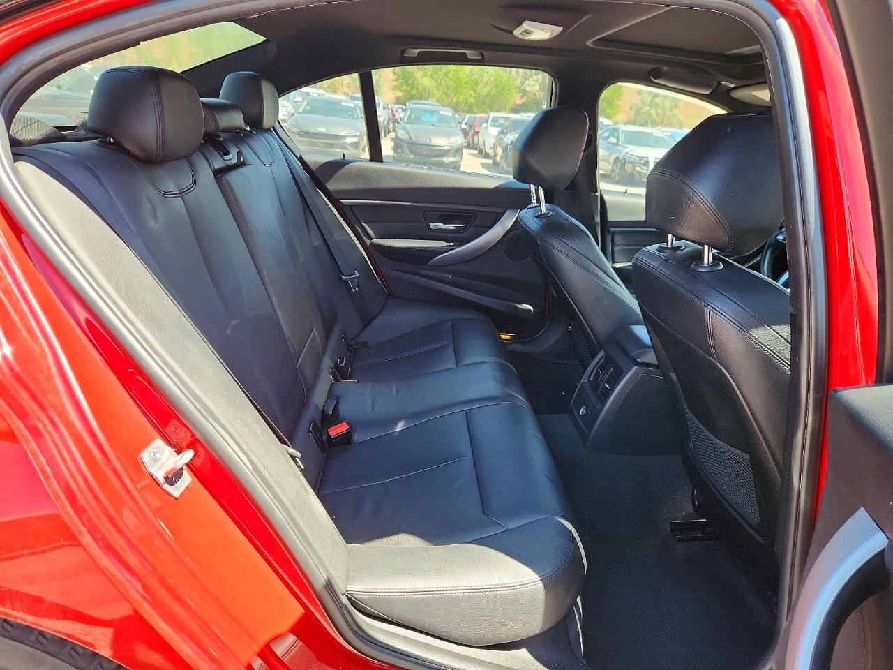 2013 BMW Seria 3 335i - zdjęcie 10