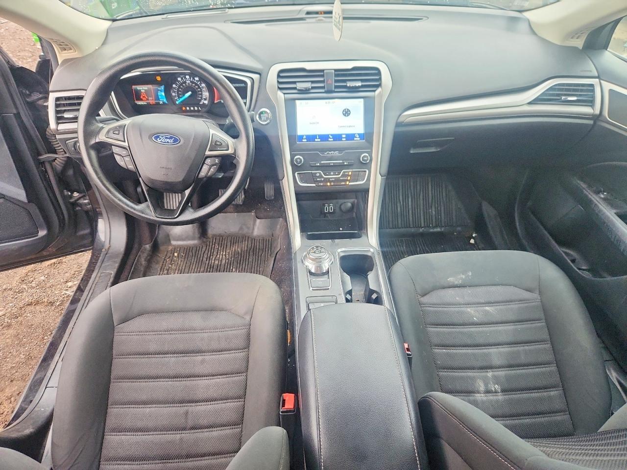 2020 Ford Fusion Se - zdjęcie 8