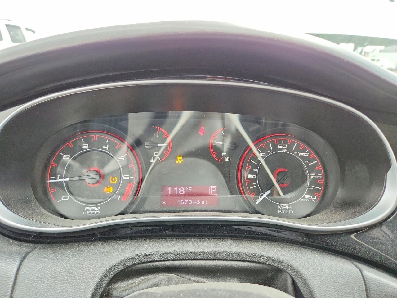 2013 Dodge Dart Sxt - zdjęcie 9