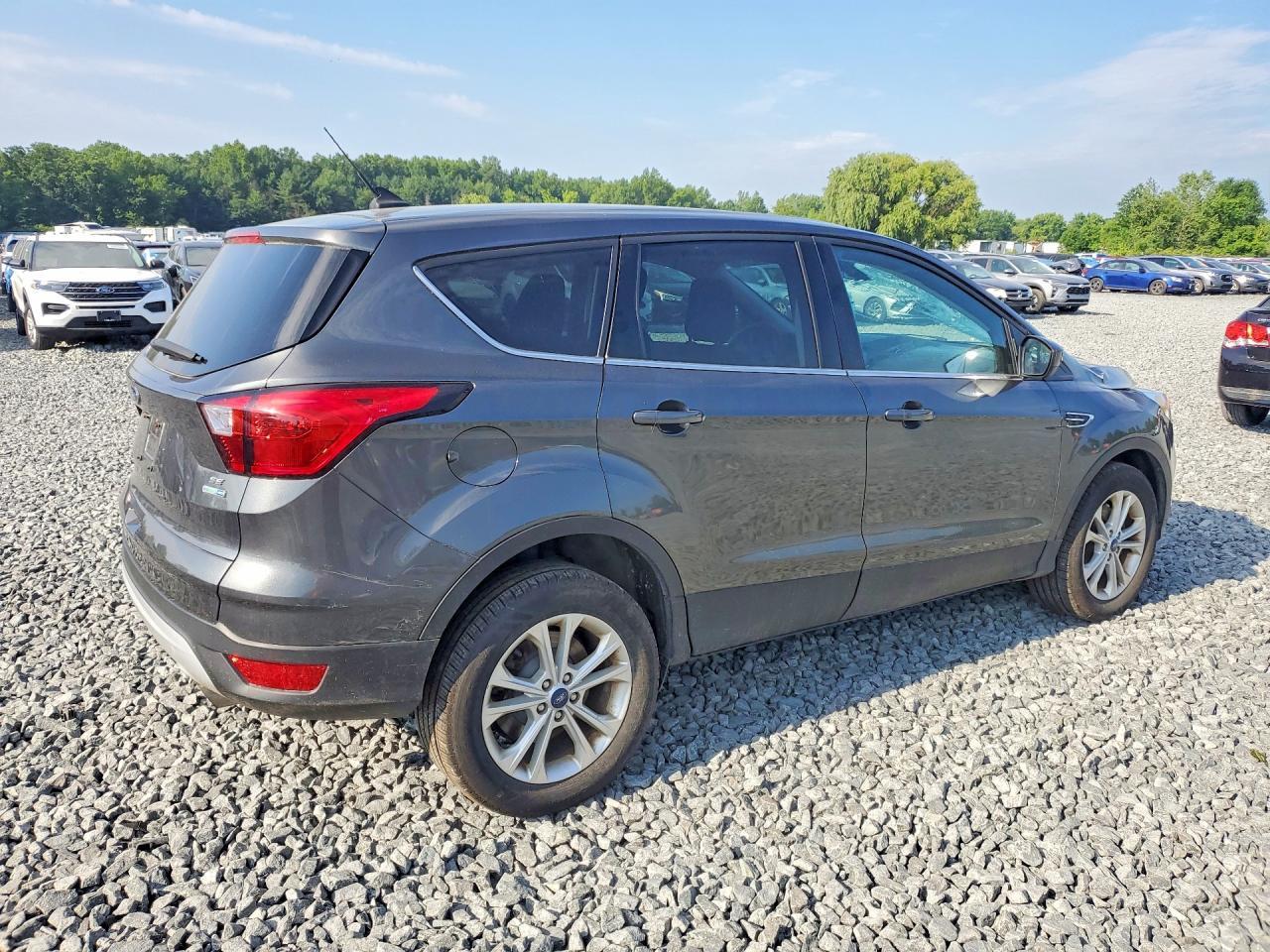2019 Ford Escape Se - zdjęcie 3