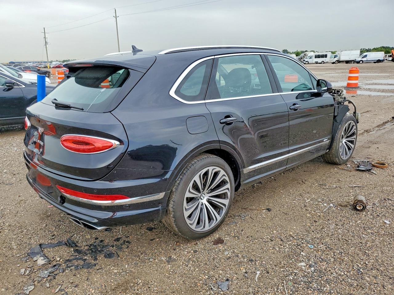 2021 Bentley Bentayga - zdjęcie 3
