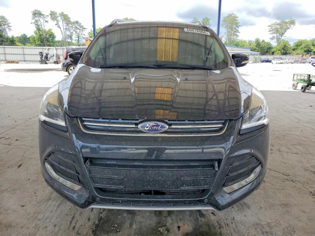 2014 Ford Escape Titanium - zdjęcie 5