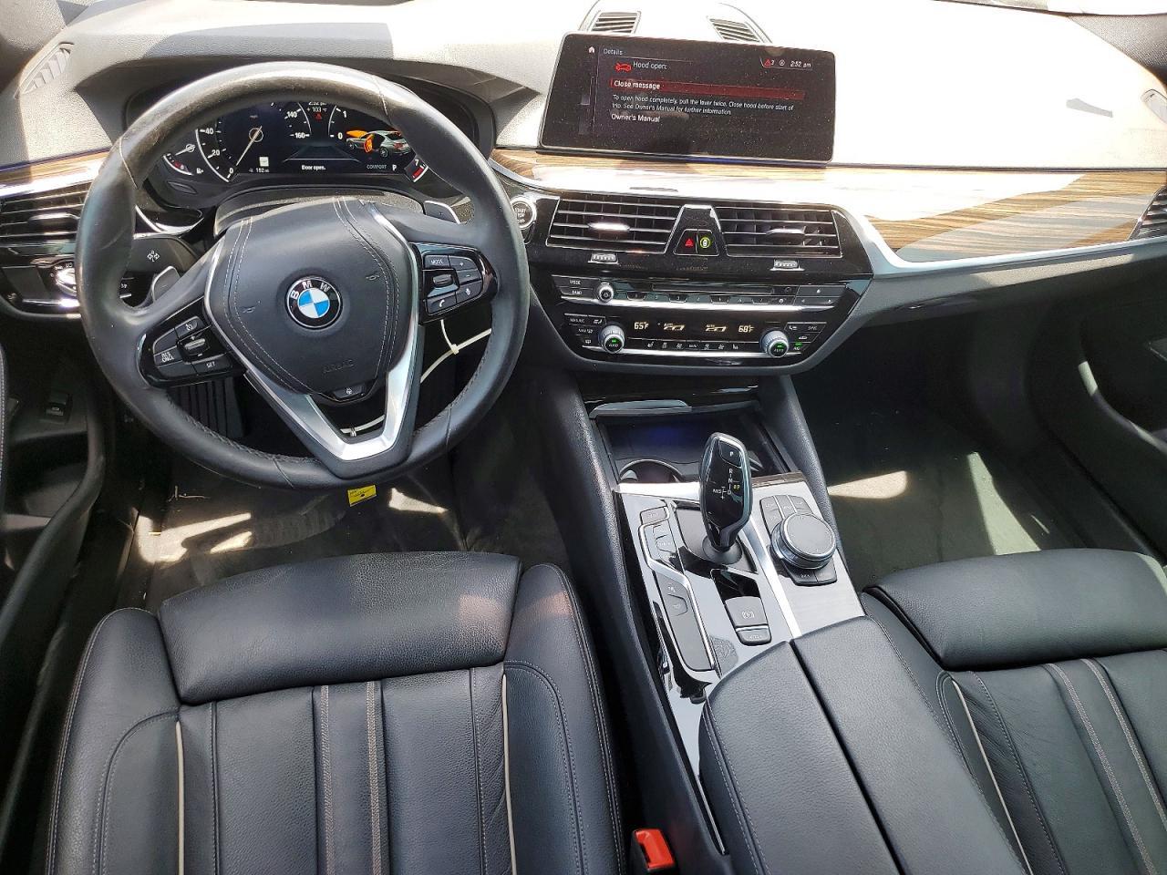 2019 BMW 530 I - zdjęcie 8
