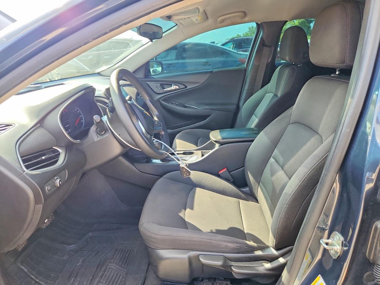 2019 Chevrolet Malibu Ls - zdjęcie 7