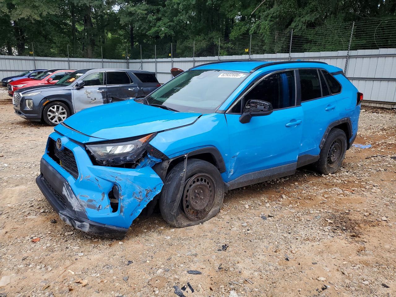 2021 Toyota Rav4 Le - zdjęcie główne