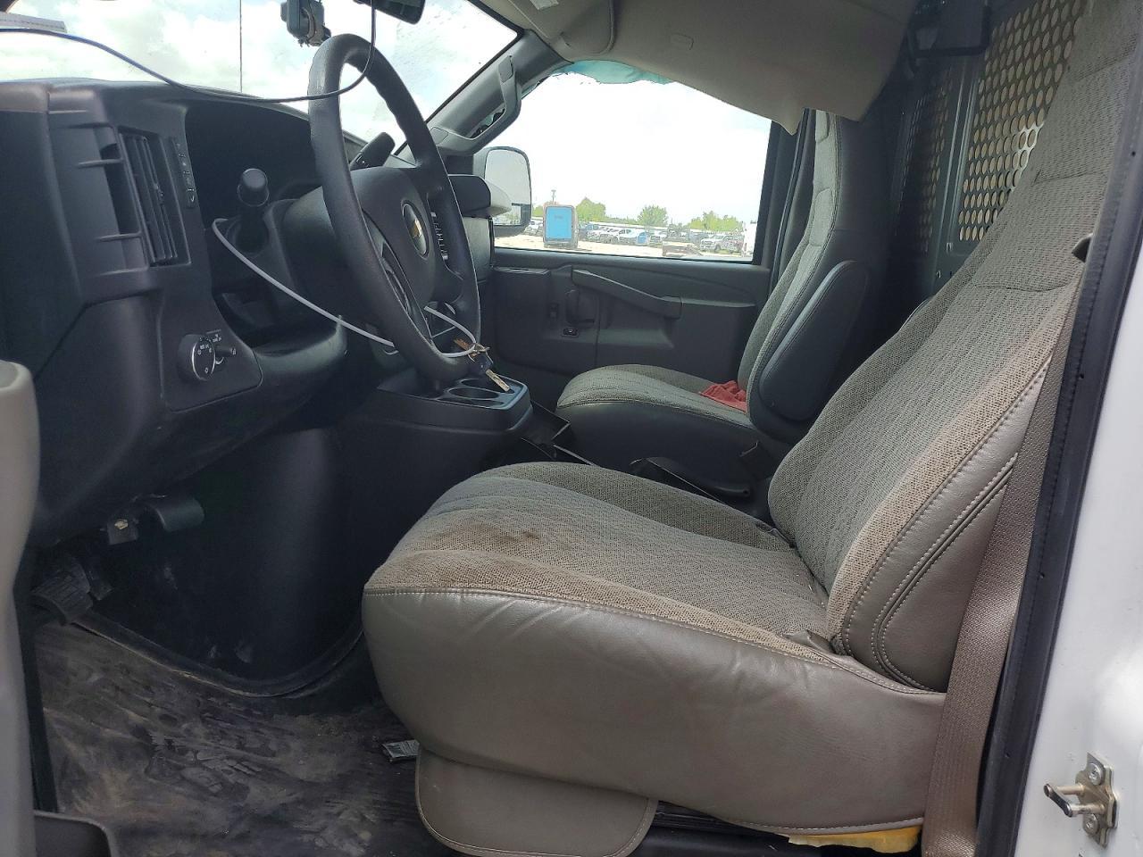 2025 Chevrolet Express G2500 - zdjęcie 7