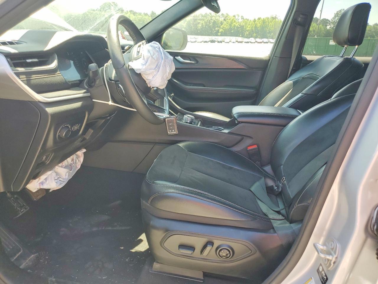 2024 Jeep Grand Cherokee L Laredo - zdjęcie 7