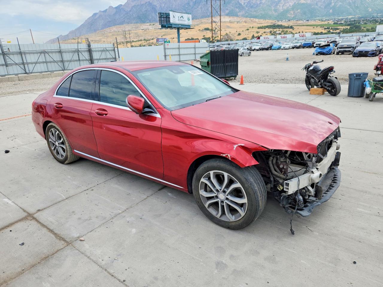 2016 Mercedes-Benz C 300 - zdjęcie 4