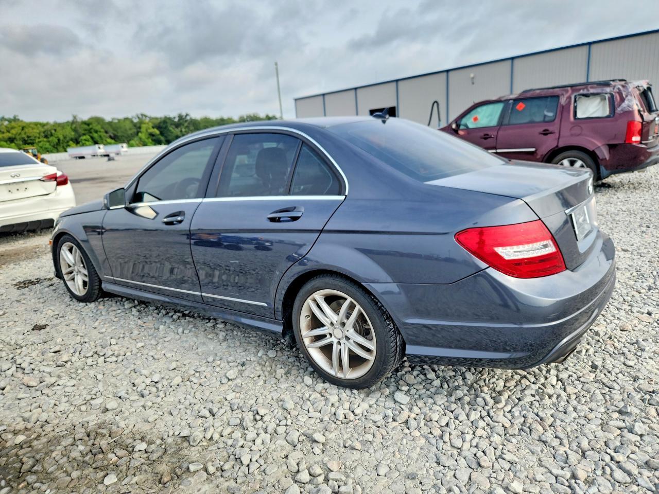 2013 Mercedes-Benz C 250 - zdjęcie 2
