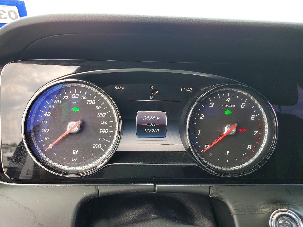 2017 Mercedes-Benz E 300 - zdjęcie 9