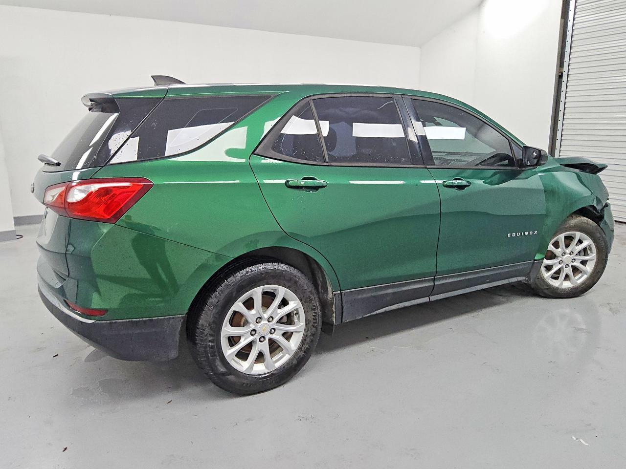 2018 Chevrolet Equinox Ls - zdjęcie 3