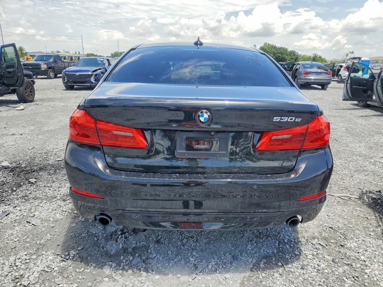 2018 BMW 530E - zdjęcie 6