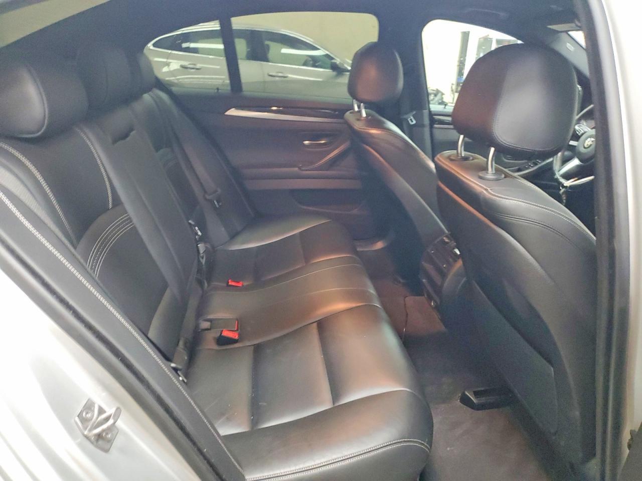 2016 BMW 535 Xi - zdjęcie 10