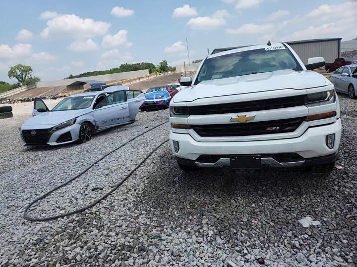 2017 Chevrolet Silverado K1500 Lt - zdjęcie 13