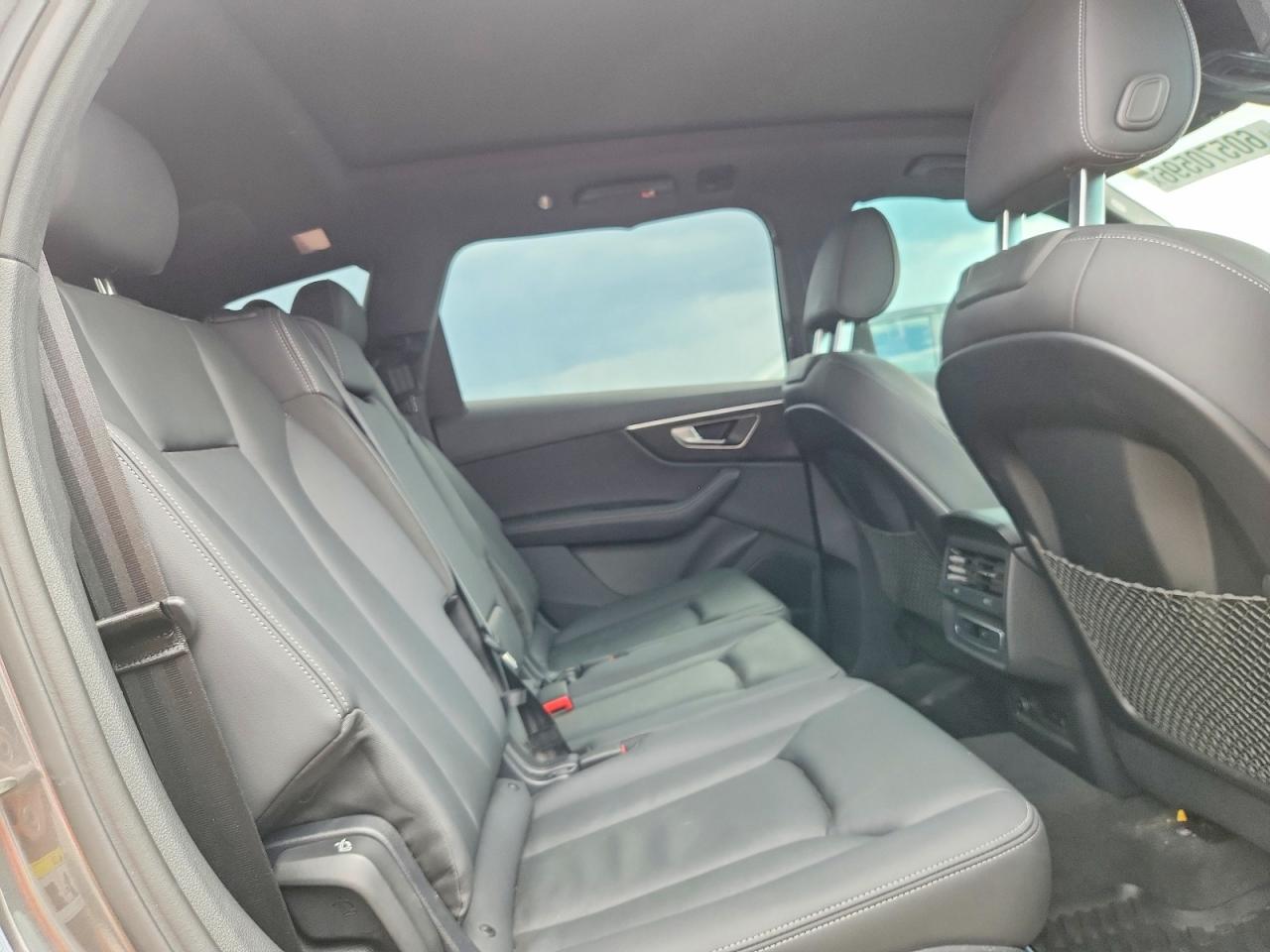 2025 Audi Q7 Premium Plus - zdjęcie 11