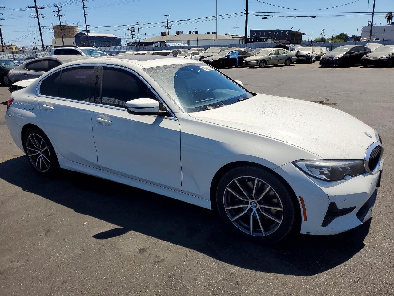 2020 BMW 330I - zdjęcie 4