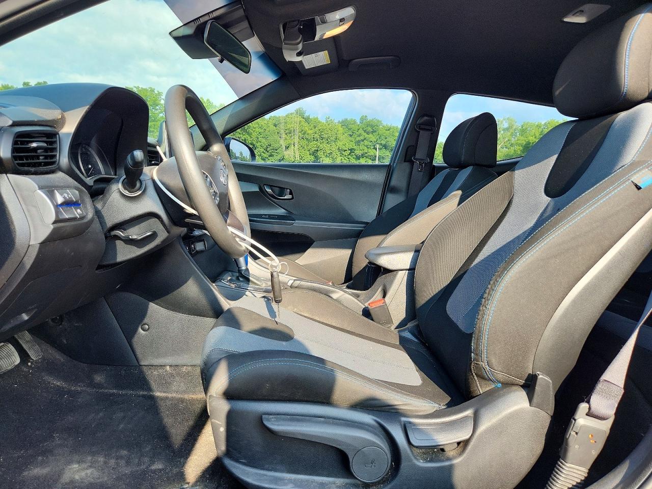 2020 Hyundai Veloster 2.0L - zdjęcie 7