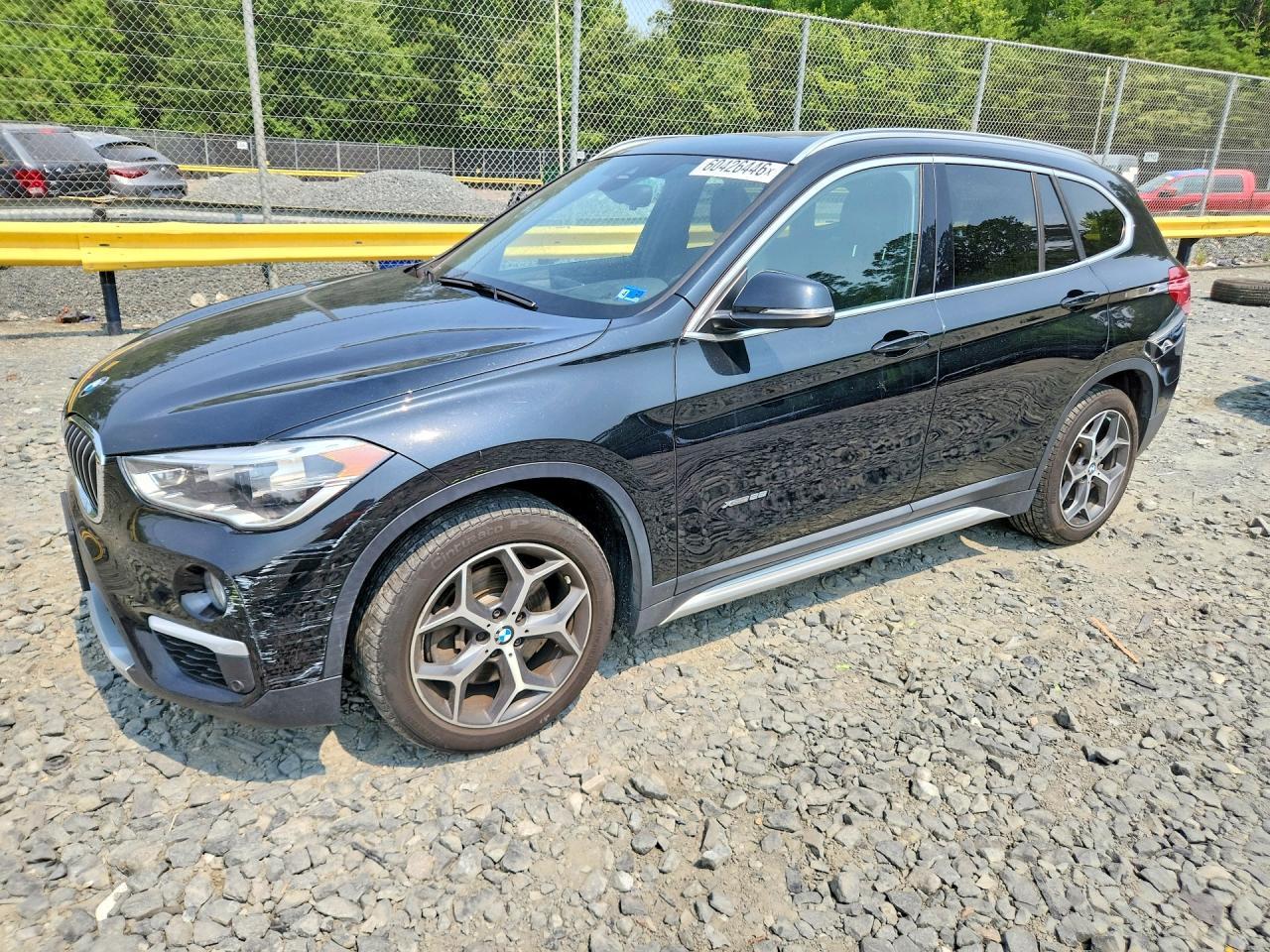 2016 BMW X1 xDrive28I - zdjęcie główne
