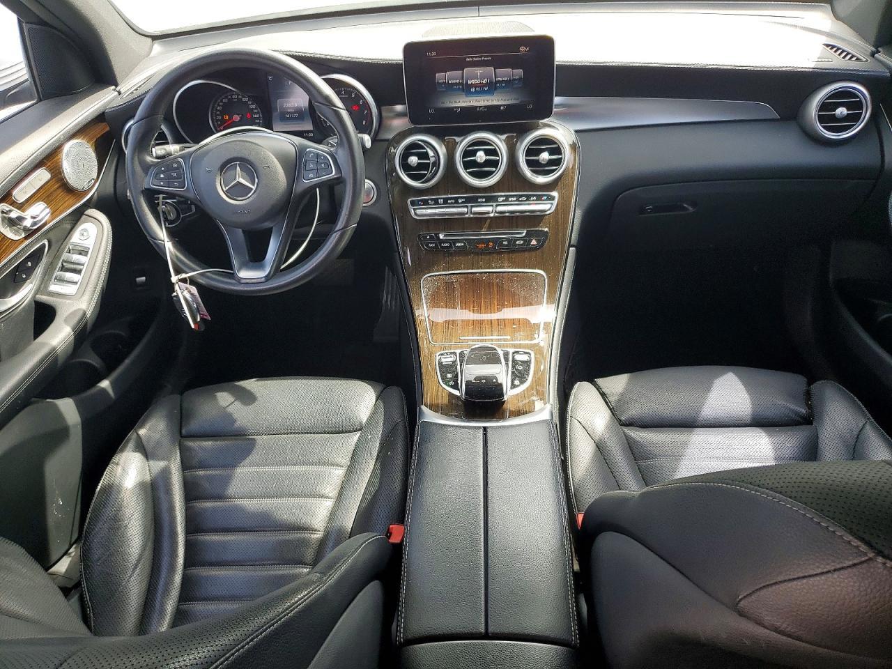 2017 Mercedes-Benz Glc 300 - zdjęcie 8