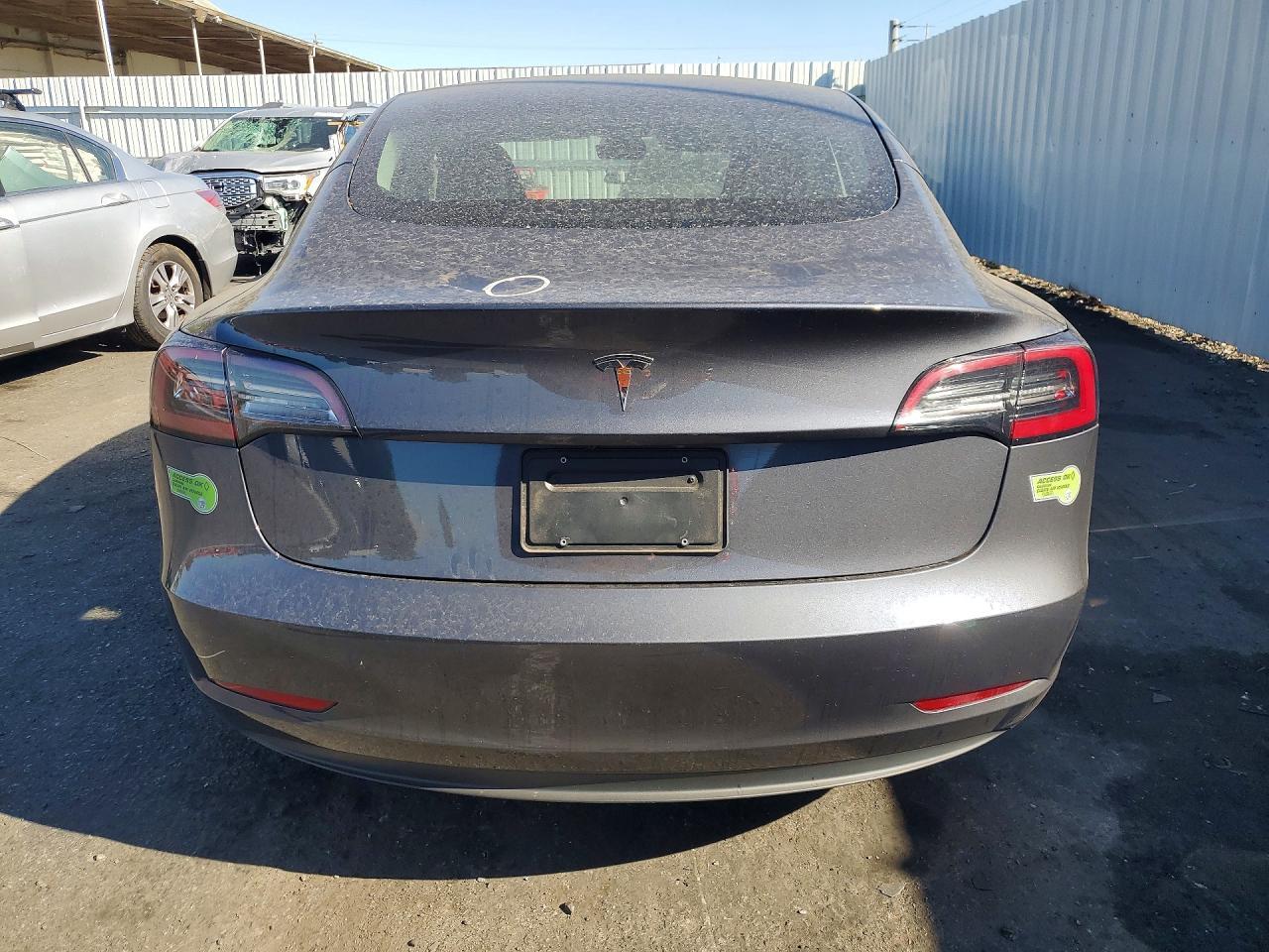 2023 Tesla Model 3 - zdjęcie 6