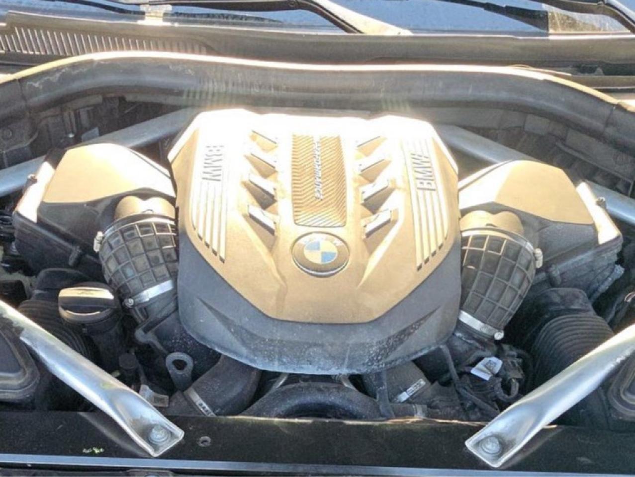 2022 BMW X7 M50I - zdjęcie 7