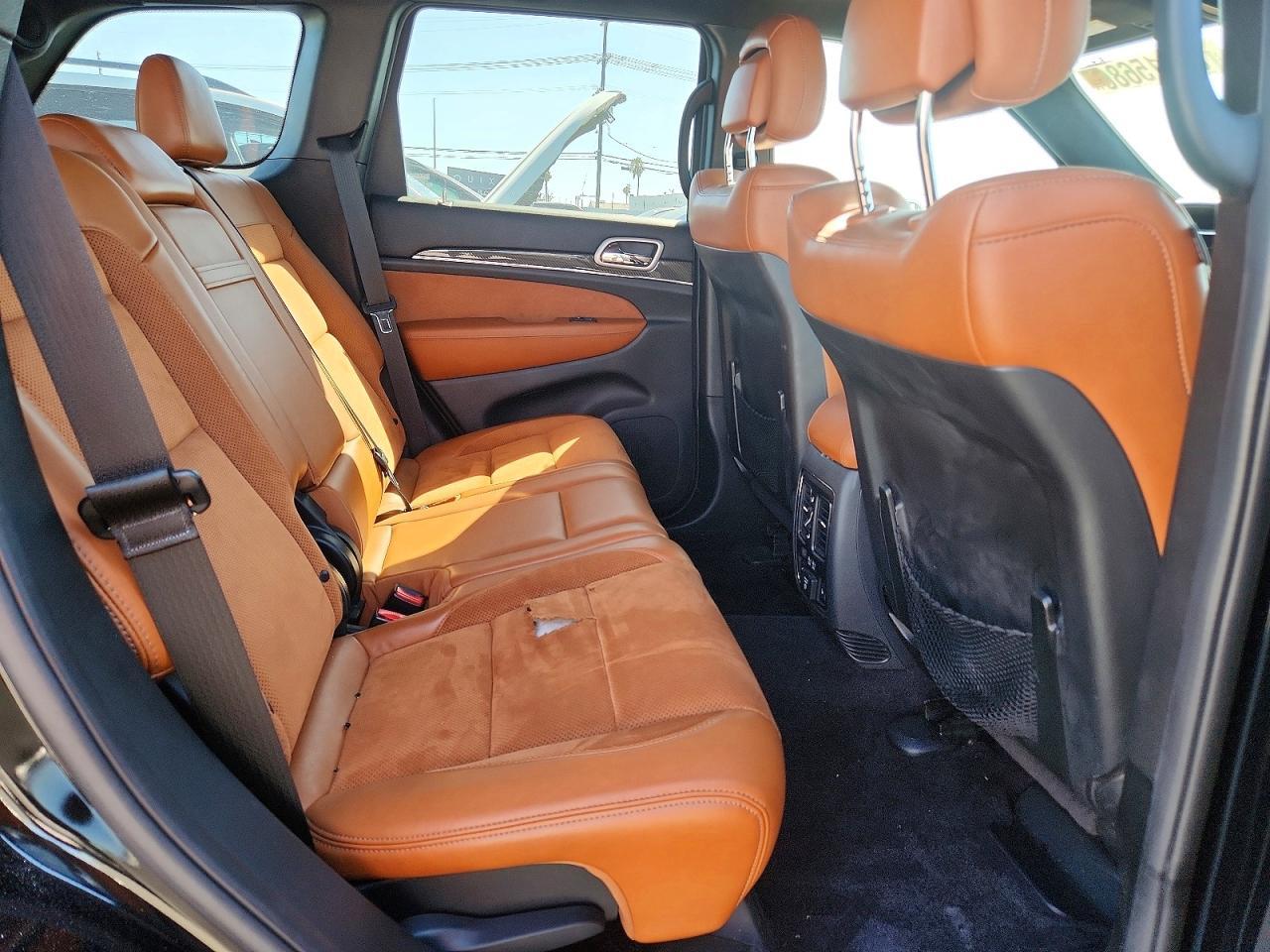 2018 Jeep Grand Cherokee Srt-8 - zdjęcie 11