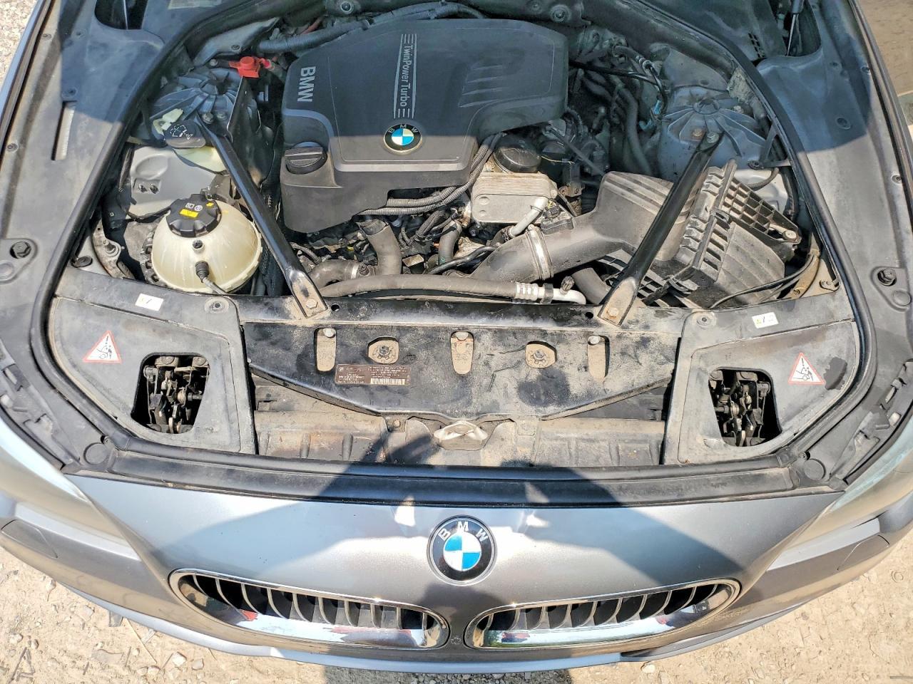 2015 BMW Seria 5 528i - zdjęcie 11
