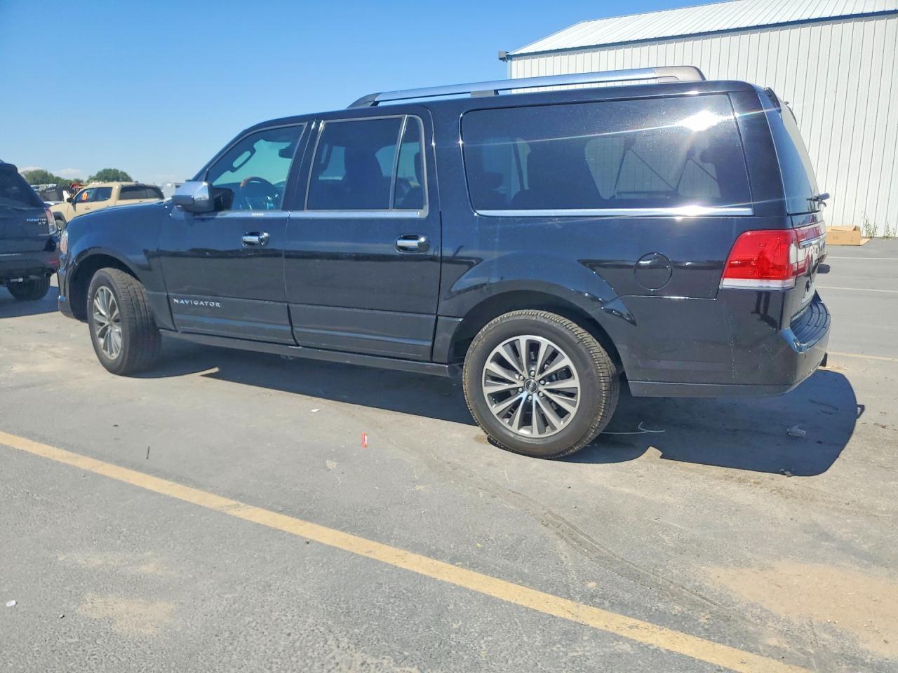 2017 Lincoln Navigator L Select - zdjęcie 2