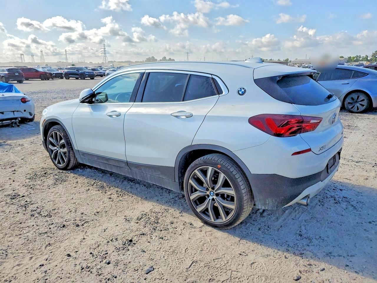 2020 BMW X2 xDrive28I - zdjęcie 2