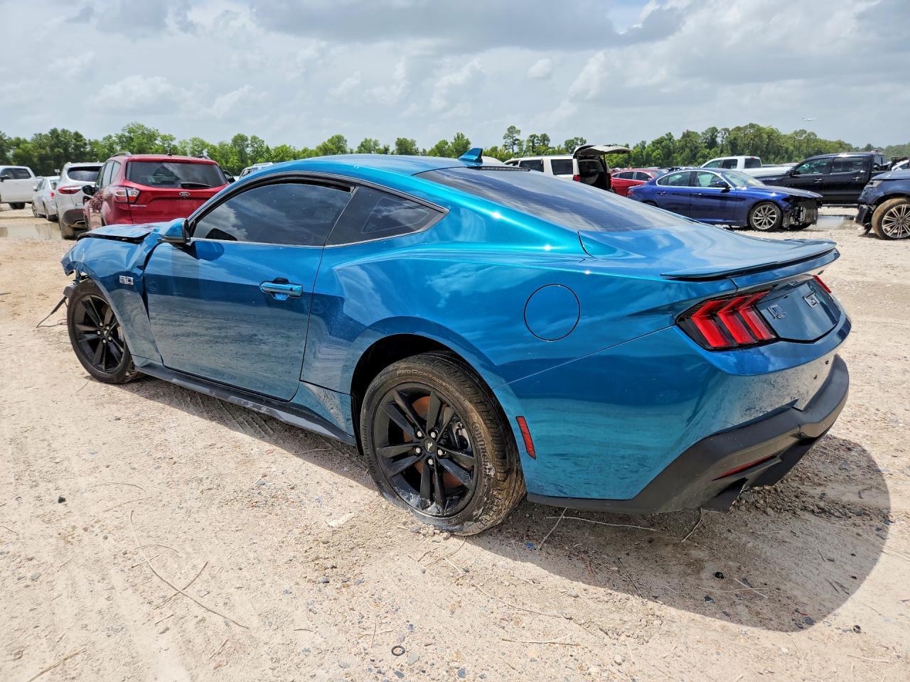 2026 Ford Mustang Gt - zdjęcie 2