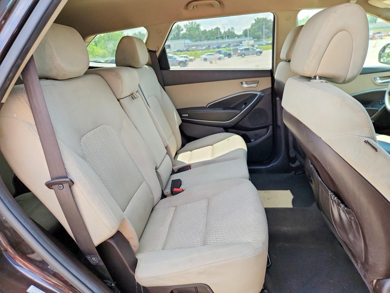 2016 Hyundai Santa Fe Se - zdjęcie 11
