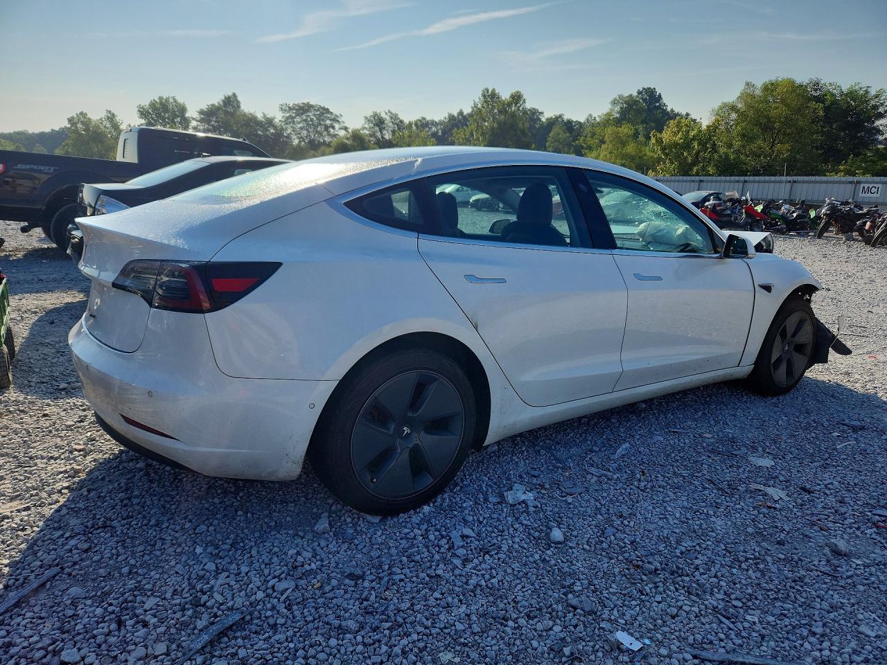 2018 Tesla Model 3 - zdjęcie 3