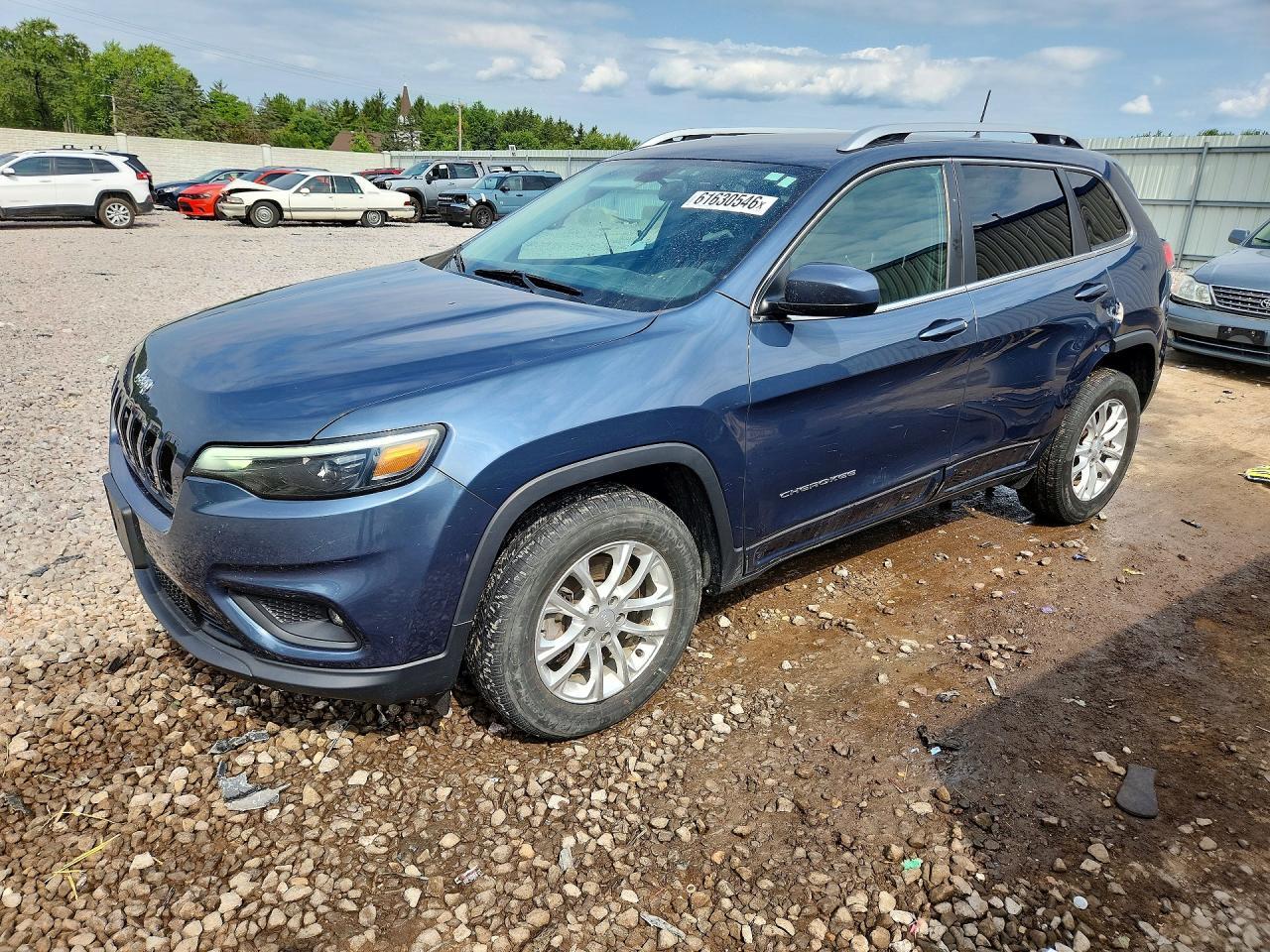 2019 Jeep Cherokee Latitude - zdjęcie główne