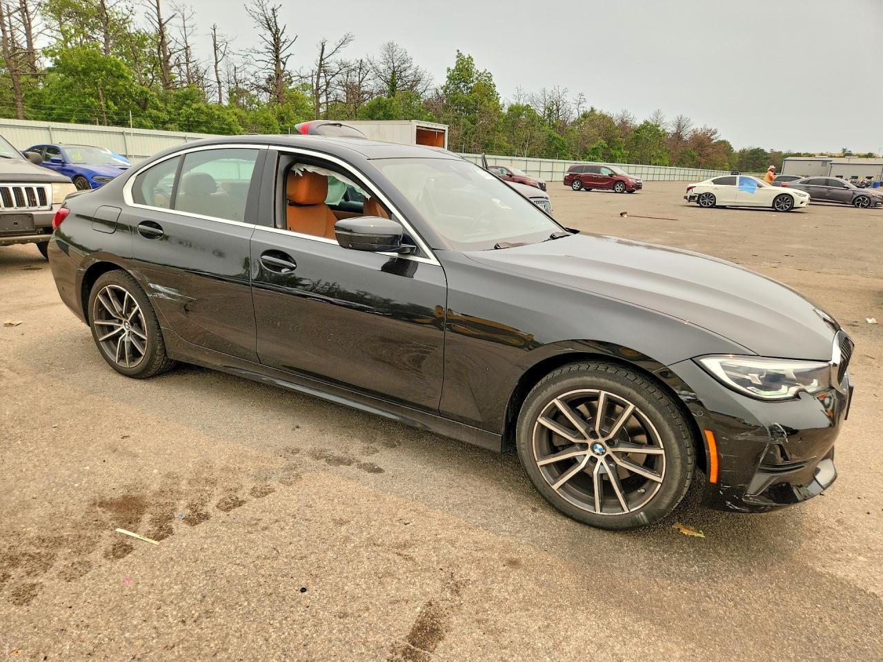 2021 BMW Seria 3 330i - zdjęcie 4