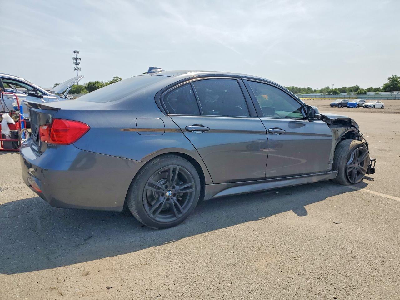 2015 BMW Seria 3 328i - zdjęcie 3