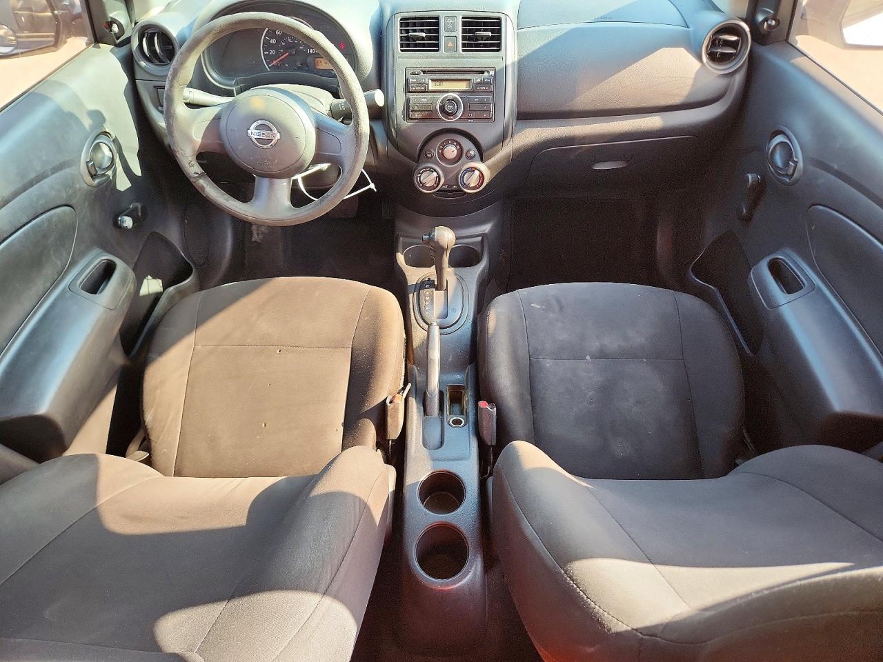 2013 Nissan Versa 1.6 S - zdjęcie 8