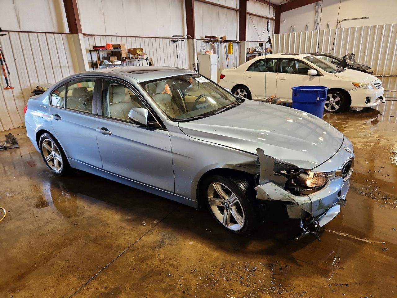 2014 BMW 320 I xDrive - zdjęcie 4