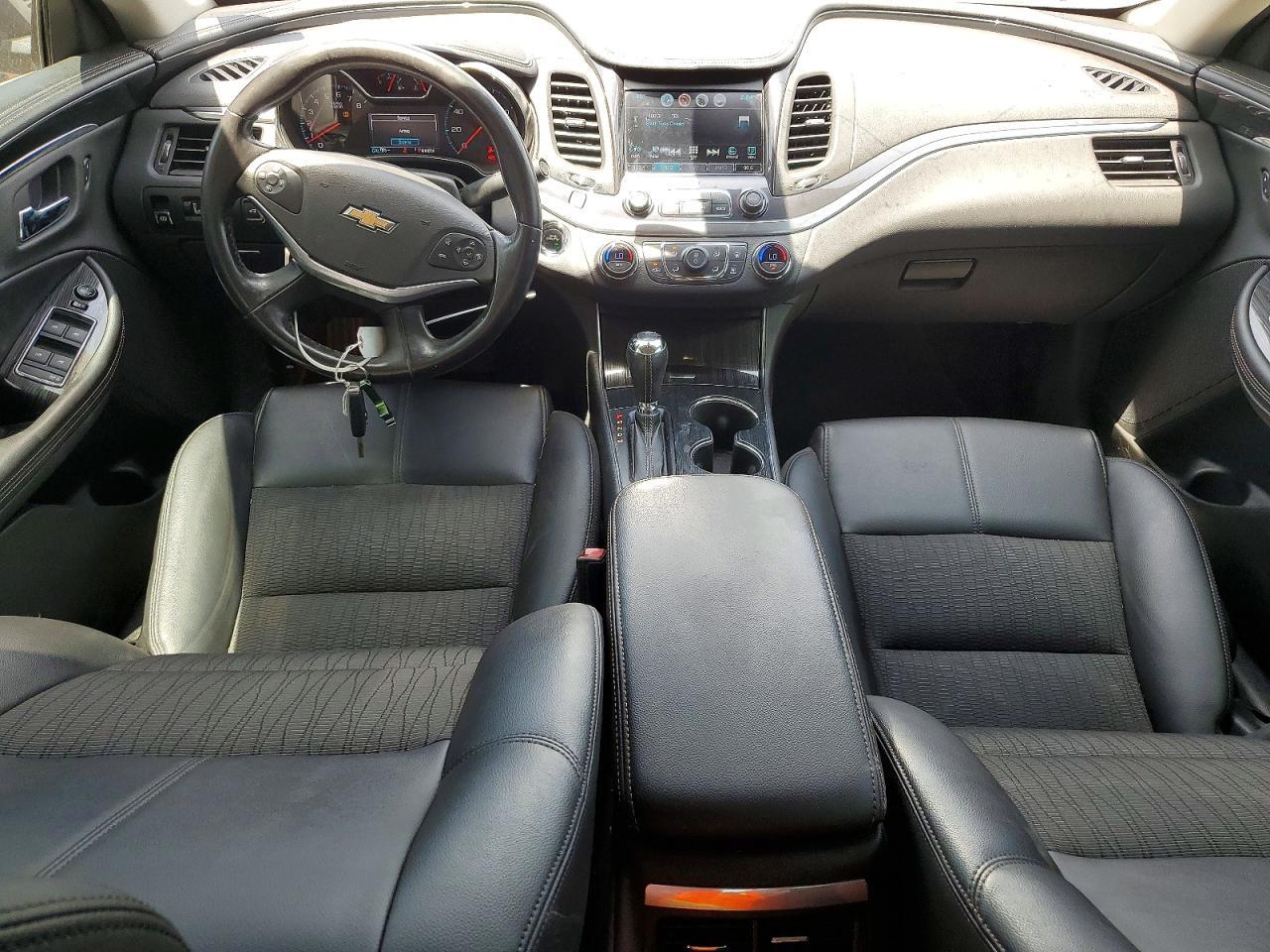 2019 Chevrolet Impala Lt - zdjęcie 8