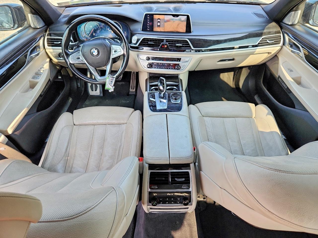 2018 BMW 750 I - zdjęcie 8