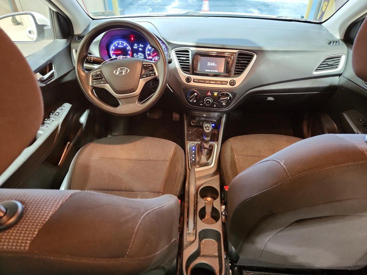 2020 Hyundai Accent Se - zdjęcie 8
