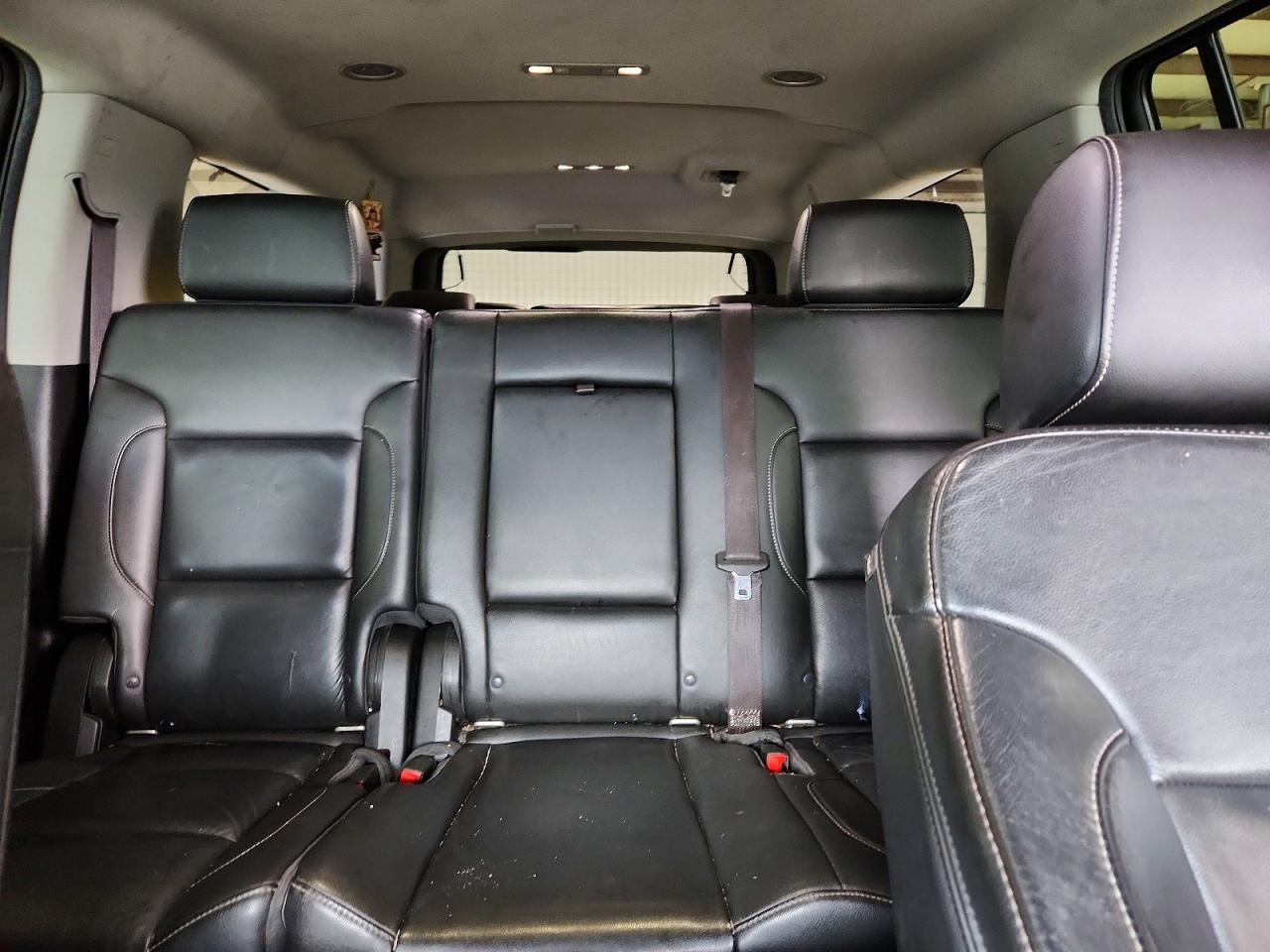 2015 Chevrolet Suburban K1500 Lt - zdjęcie 10