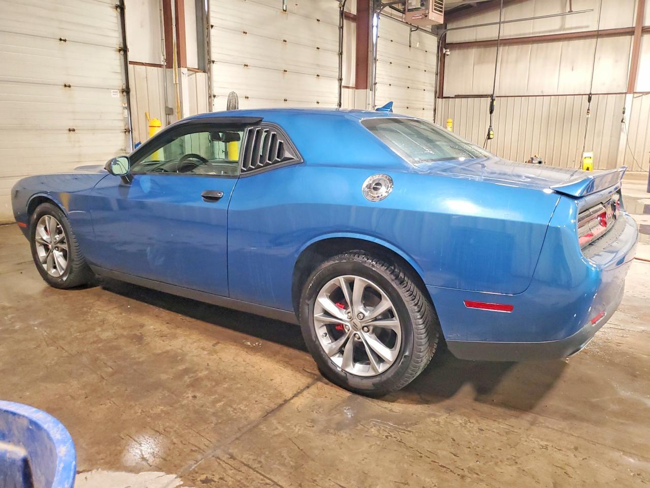 2020 Dodge Challenger Sxt - zdjęcie 2