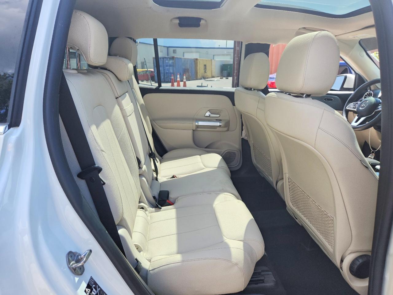 2022 Mercedes-Benz Glb 250 - zdjęcie 11