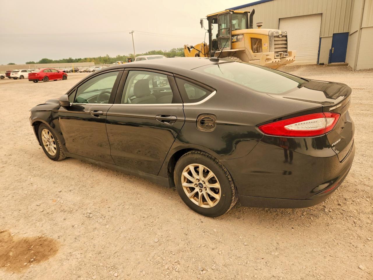 2015 Ford Fusion S - zdjęcie 2