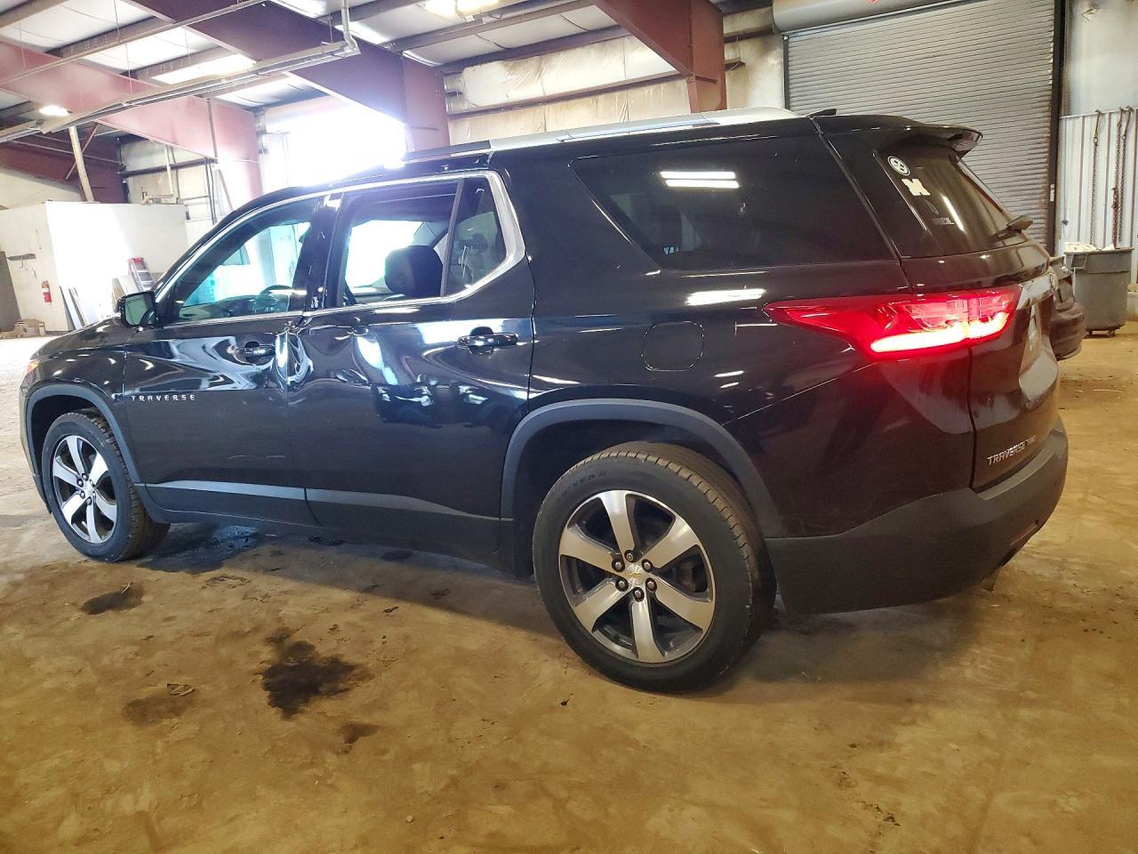 2018 Chevrolet Traverse Lt - zdjęcie 2