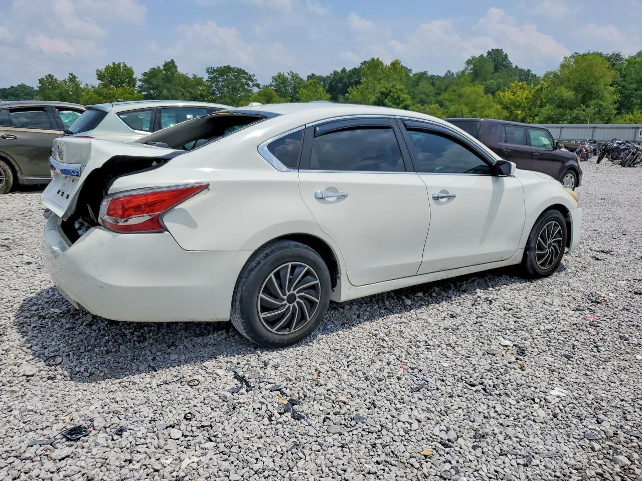 2015 Nissan Altima 2.5 S - zdjęcie 3
