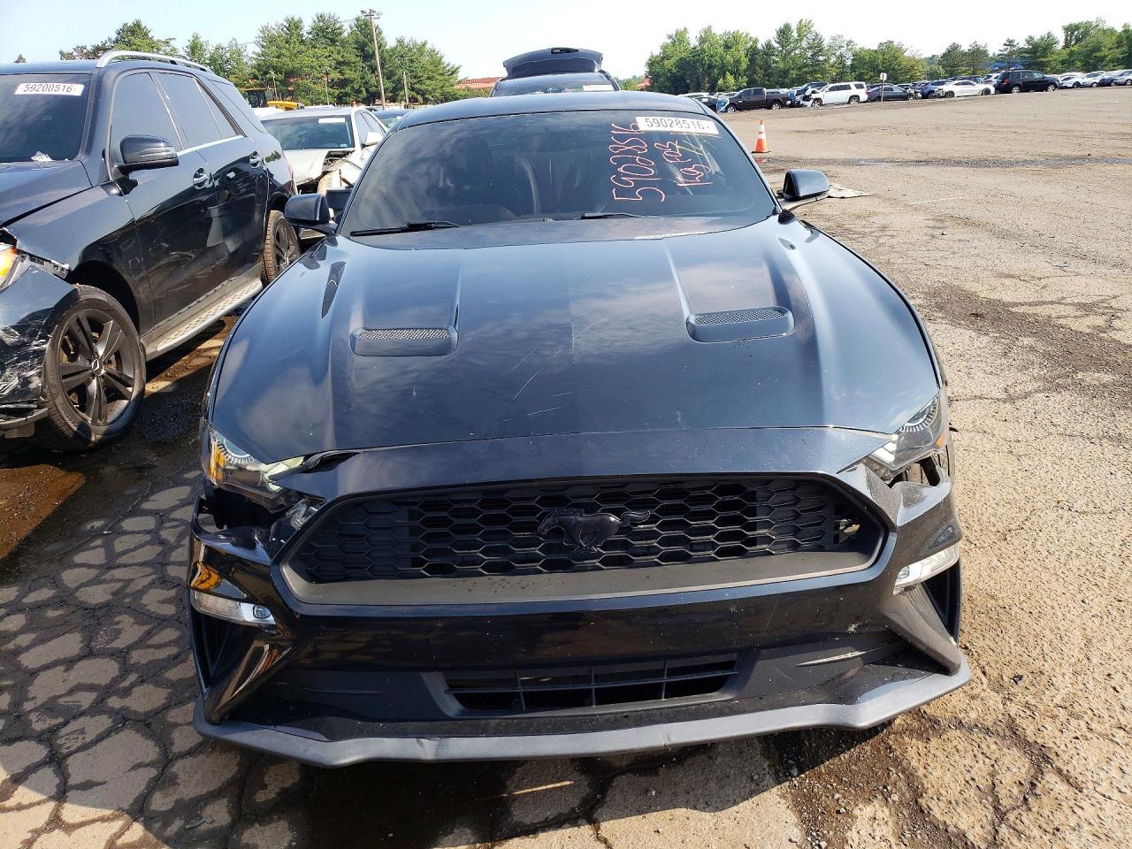 2020 Ford Mustang - zdjęcie 5
