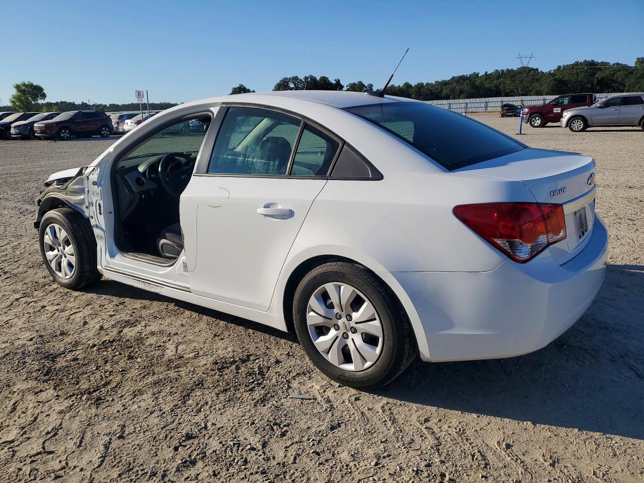 2013 Chevrolet Cruze Ls - zdjęcie 2