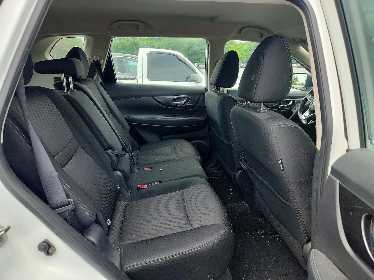 2018 Nissan Rogue S - zdjęcie 10