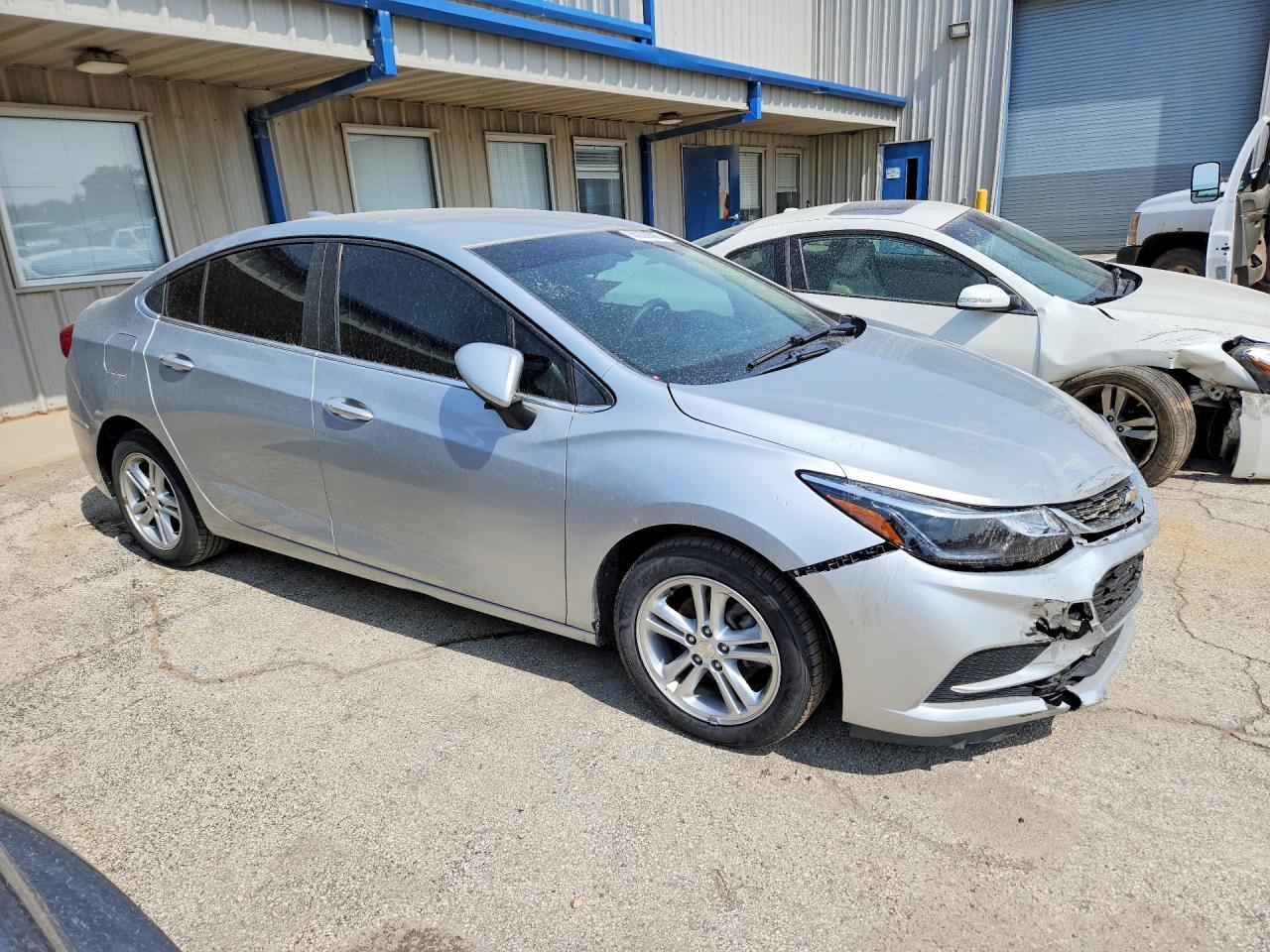 2017 Chevrolet Cruze Lt - zdjęcie 4